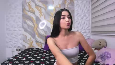 daphne and stuart online show from May 11, 11:13 pm