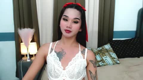 Snapshot of lil_fantacy chatting on March 23, 4:11 pm LILY online show from March 23, 4:11 pm