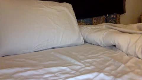 LIL i online show from December 13, 11:32 pm