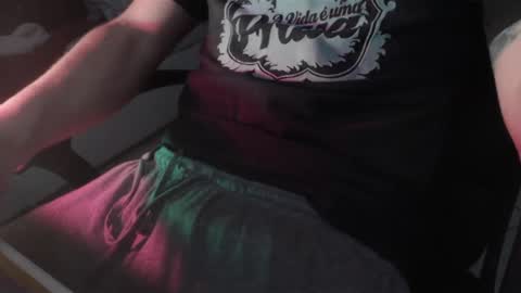 lil_j_ online show from April 3, 10:52 pm