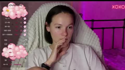 little moon online show from December 9, 5:08 pm