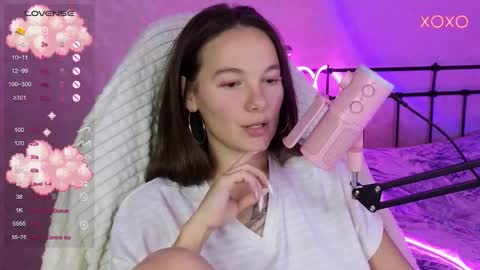 little moon online show from October 11, 7:01 pm