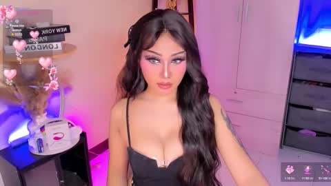 Snapshot of lil_m1ss_silly chatting on September 16, 12:39 pm Miss Lily online show from September 16, 12:39 pm
