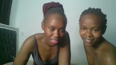 lil_meg online show from February 24, 12:19 am