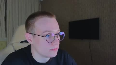 Snapshot of lil_raysss chatting on January 9, 9:16 pm lil_raysss online show from January 9, 9:16 pm