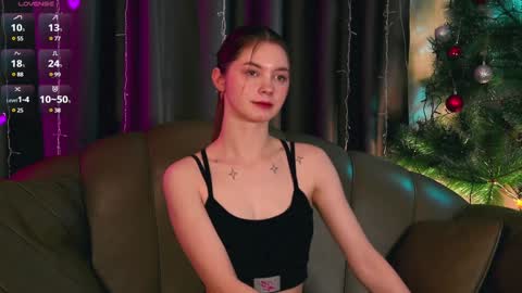 Snapshot of lil_raysss chatting on January 19, 6:53 am lil_raysss online show from January 19, 6:53 am