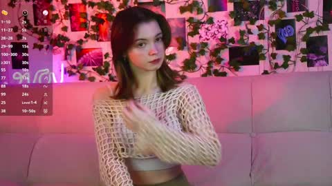Snapshot of lil_raysss chatting on February 12, 4:44 am lil_raysss online show from February 12, 4:44 am