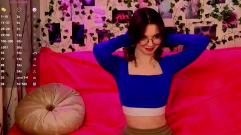 Snapshot of lil_raysss chatting on March 11, 7:04 am lil_raysss online show from March 11, 7:04 am