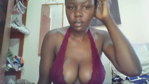 Snapshot of lil_shwaty chatting on March 6, 10:20 am brinna online show from March 6, 10:20 am