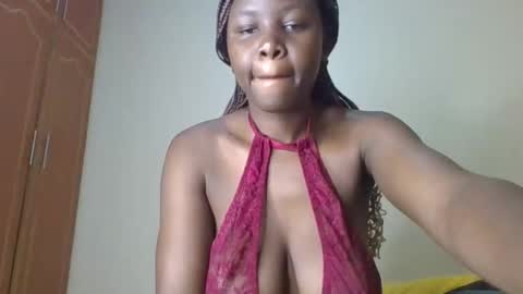 Snapshot of lil_shwaty chatting on October 6, 12:30 am brinna online show from October 6, 12:30 am