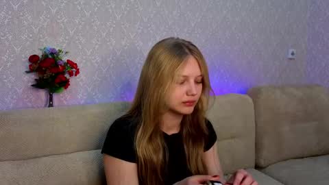 Emma online show from May 5, 9:17 am