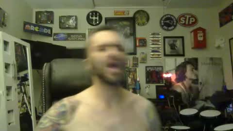 Snapshot of lil_tea_break_6996 chatting on February 19, 5:27 am t online show from February 19, 5:27 am