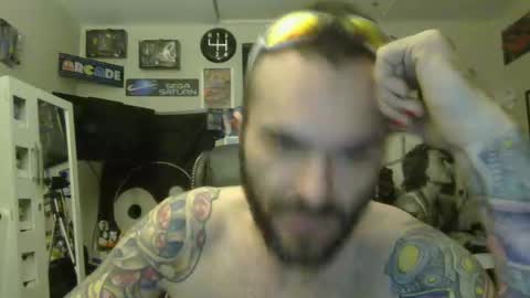 Snapshot of lil_tea_break_6996 chatting on February 20, 10:05 am t online show from February 20, 10:05 am