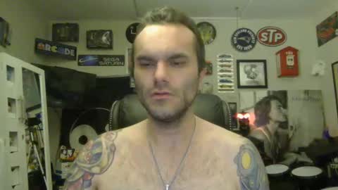 Snapshot of lil_tea_break_6996 chatting on March 10, 9:21 am t online show from March 10, 9:21 am