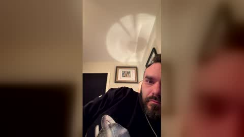 Snapshot of lil_tea_break_6996 chatting on March 21, 11:19 pm t online show from March 21, 11:19 pm