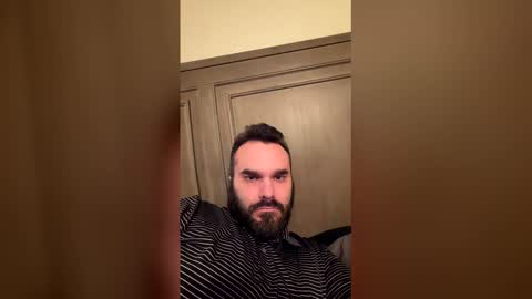 Snapshot of lil_tea_break_6996 chatting on March 23, 10:36 pm t online show from March 23, 10:36 pm