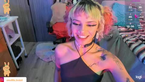 Snapshot of lila_bratz chatting on April 9, 4:01 am Lila online show from April 9, 4:01 am