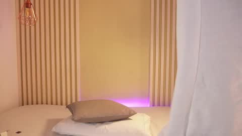 L I L A   online show from February 11, 3:44 am