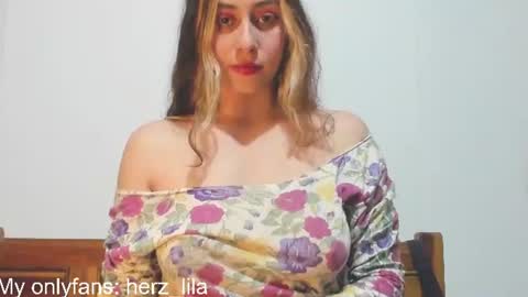 Snapshot of lila_herz chatting on July 23, 2:42 am Ren online show from July 23, 2:42 am