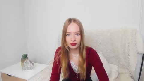 Snapshot of liladesire chatting on December 30, 10:10 am LiliaDesire online show from December 30, 10:10 am