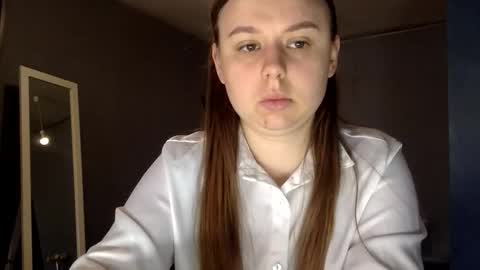 Snapshot of lilae37yis chatting on September 26, 7:23 am Lily online show from September 26, 7:23 am