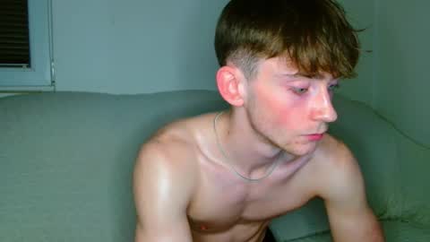 lilbearxxxx online show from March 17, 11:30 pm