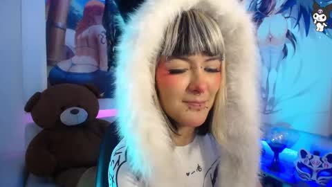 Snapshot of lilcandy19 chatting on October 24, 12:12 pm lilcandy19 online show from October 24, 12:12 pm