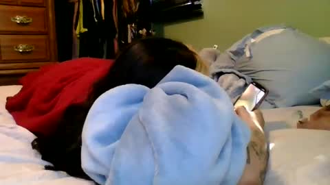 Snapshot of lilcandybits chatting on January 15, 7:12 pm candy online show from January 15, 7:12 pm