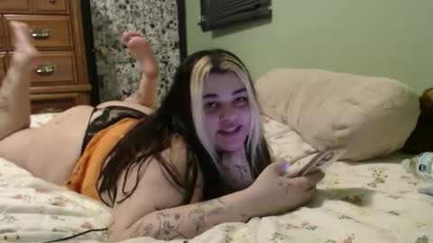 Snapshot of lilcandybits chatting on February 8, 3:30 am candy online show from February 8, 3:30 am