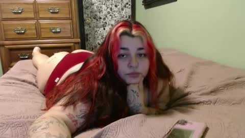 Snapshot of lilcandybits chatting on September 30, 12:37 am candy online show from September 30, 12:37 am