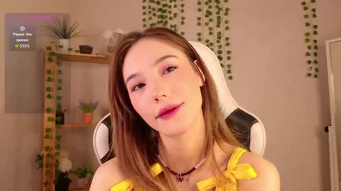 Snapshot of lilcatalia chatting on April 13, 10:54 am Hi im Yuki online show from April 13, 10:54 am