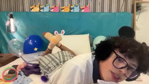 lilcookiebaby online show from May 13, 12:52 am