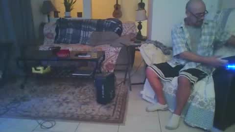 Snapshot of lildicksissy chatting on December 20, 11:17 am lildicksissy online show from December 20, 11:17 am