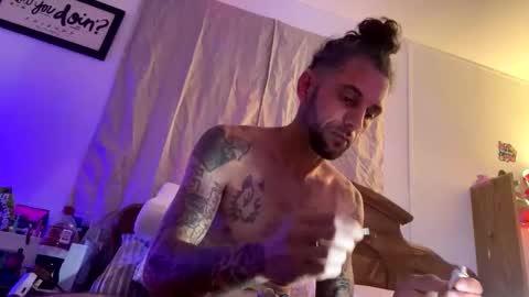 lildudeandme online show from October 25, 7:27 am