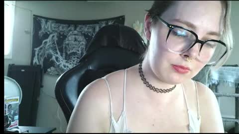 emily ryanson online show from May 18, 8:47 pm