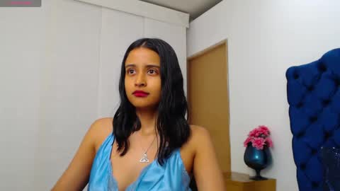 Lili online show from May 8, 3:56 am