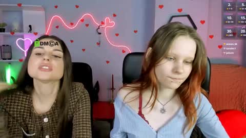 Lili online show from March 31, 9:43 am