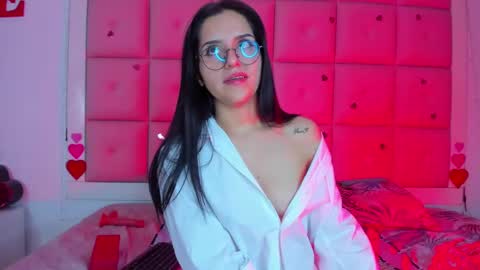 Snapshot of lili_bykers chatting on February 12, 8:59 am lili_bykers online show from February 12, 8:59 am