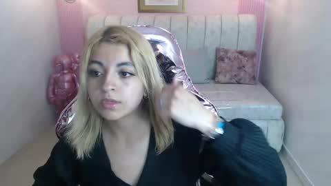 Lili online show from February 21, 4:07 am