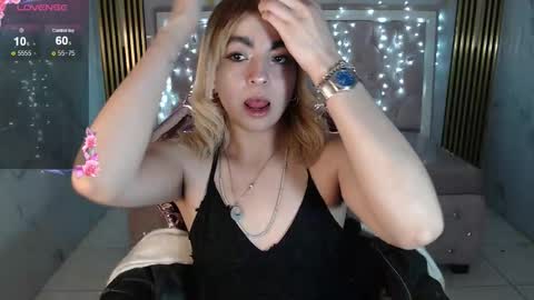 Lili online show from September 26, 3:10 am