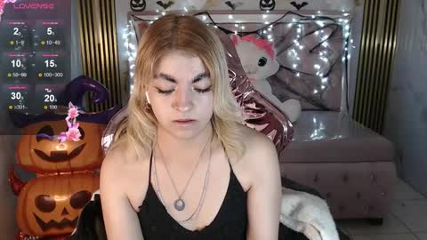 Lili online show from October 7, 4:20 am