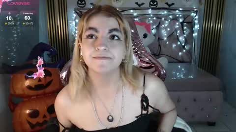 Lili online show from October 8, 4:43 am