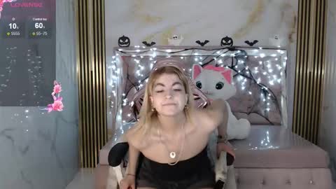 Lili online show from October 15, 4:12 am