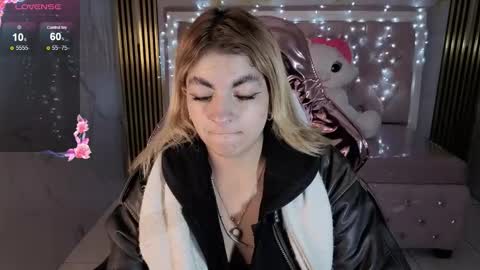 Lili online show from November 2, 3:42 am