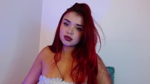 lili Matheus69 online show from May 12, 8:33 am
