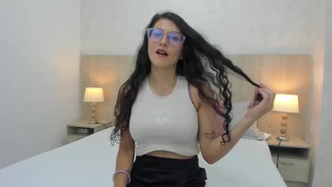 Lili Morales online show from February 10, 3:42 pm