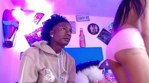 lili_roussi online show from September 24, 1:53 am