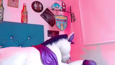 lili_roussi online show from October 4, 3:04 am