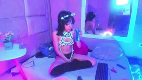 lili_starr online show from April 3, 3:59 am