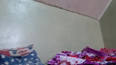 Snapshot of liliahsexie chatting on February 15, 7:49 am liliah online show from February 15, 7:49 am